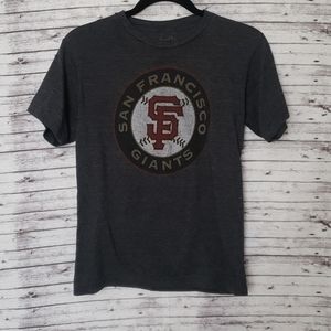 Women's San Francisco giants tee